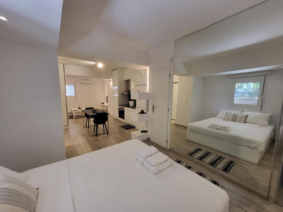 Apartment Near The Center Of Glyfada アテネ エクステリア 写真