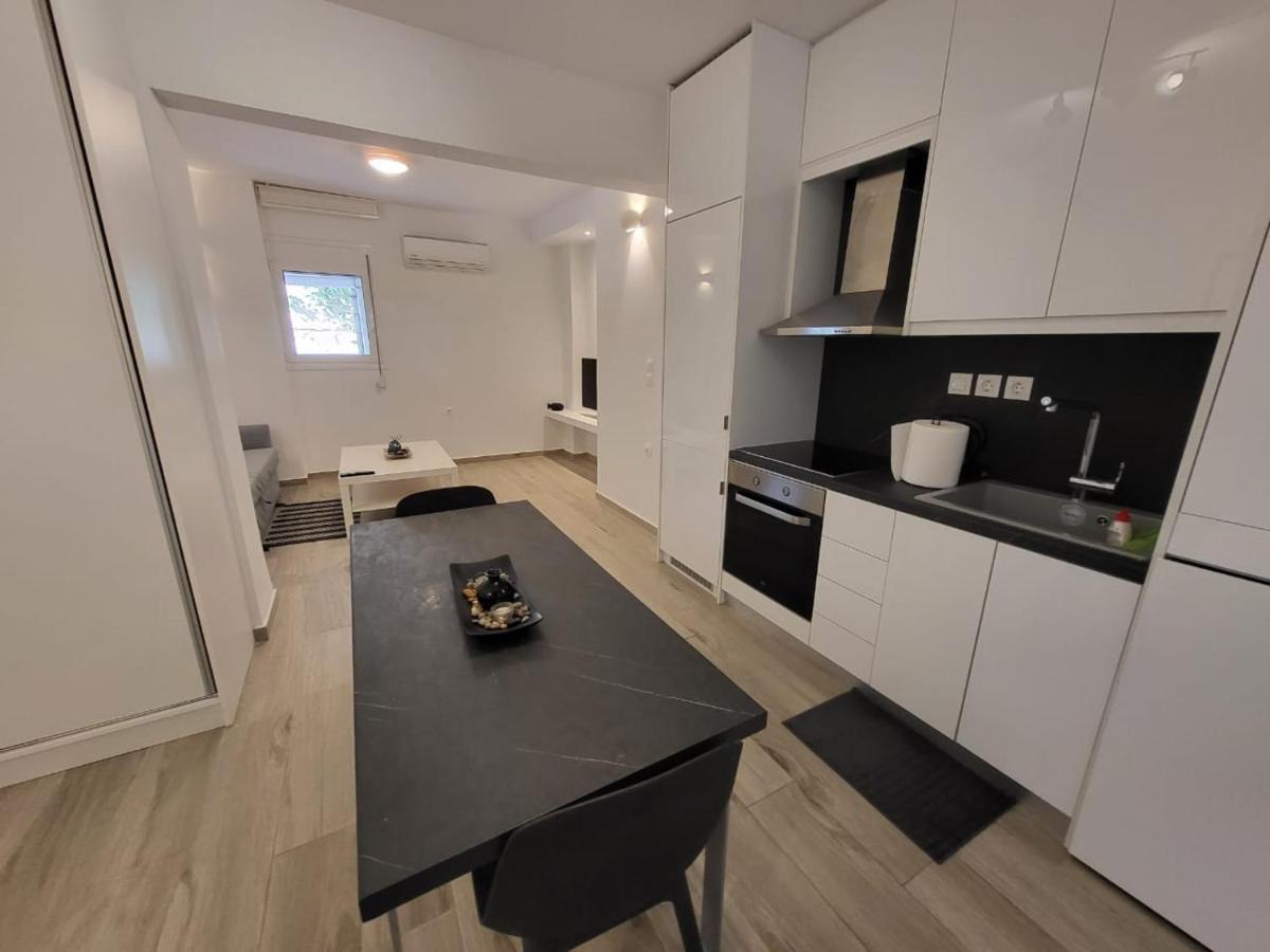 Apartment Near The Center Of Glyfada アテネ エクステリア 写真