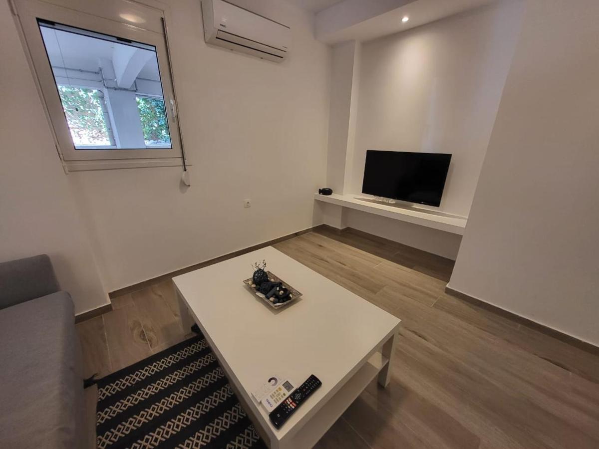 Apartment Near The Center Of Glyfada アテネ エクステリア 写真